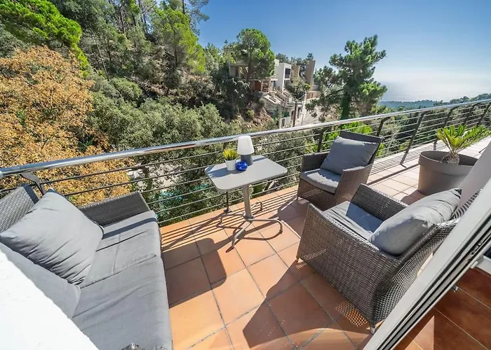 Villa Lovely Breeze, Heerlijk Familiehuis, 7pers.