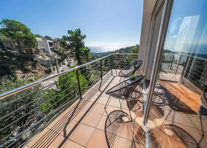 Lovely Breeze, Heerlijk Familiehuis, 7pers. Villa Lloret de Mar