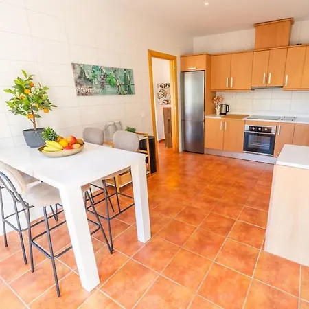 Lovely Breeze, Heerlijk Familiehuis, 7pers. Villa Lloret de Mar