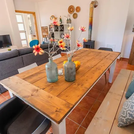 Lovely Breeze, Heerlijk Familiehuis, 7pers. Вилла Льорет-де-Мар