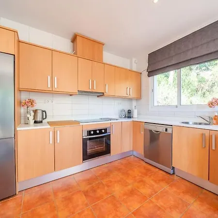 Вилла Lovely Breeze, Heerlijk Familiehuis, 7pers. Льорет-де-Мар
